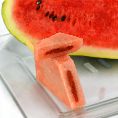 Paleta de Sandía rellena de chamoy